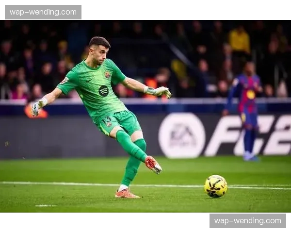 巴萨门将霍安加西亚：79.41%扑救成功率背后的防线保护问题